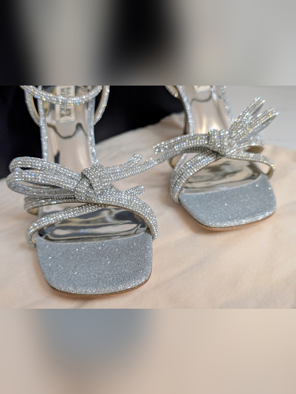 Badgley Mischka Effie Crystal Bow Heels Silver Ankle Strap Sandals Sz 8 NIB - Picture 9 of 10